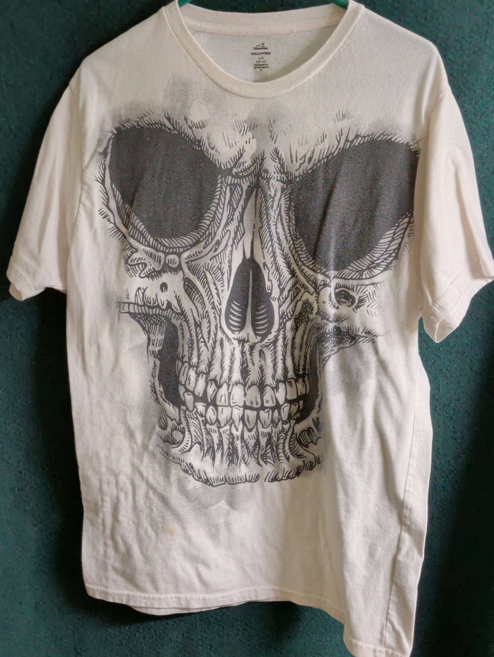 Men's Cream Graphic Skull Tee - Crewneck Short Sleeve